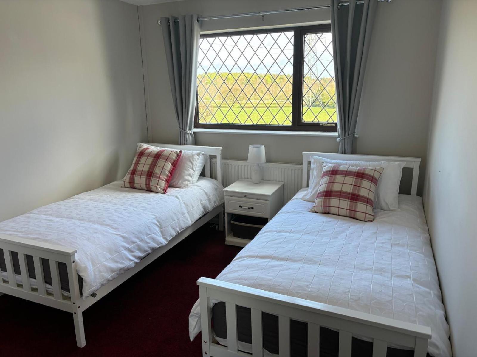 2 Bedroom Bungalow Rhosllanerchrugog Экстерьер фото